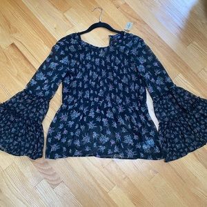 ✨NWT✨ American Eagle Floral Blouse